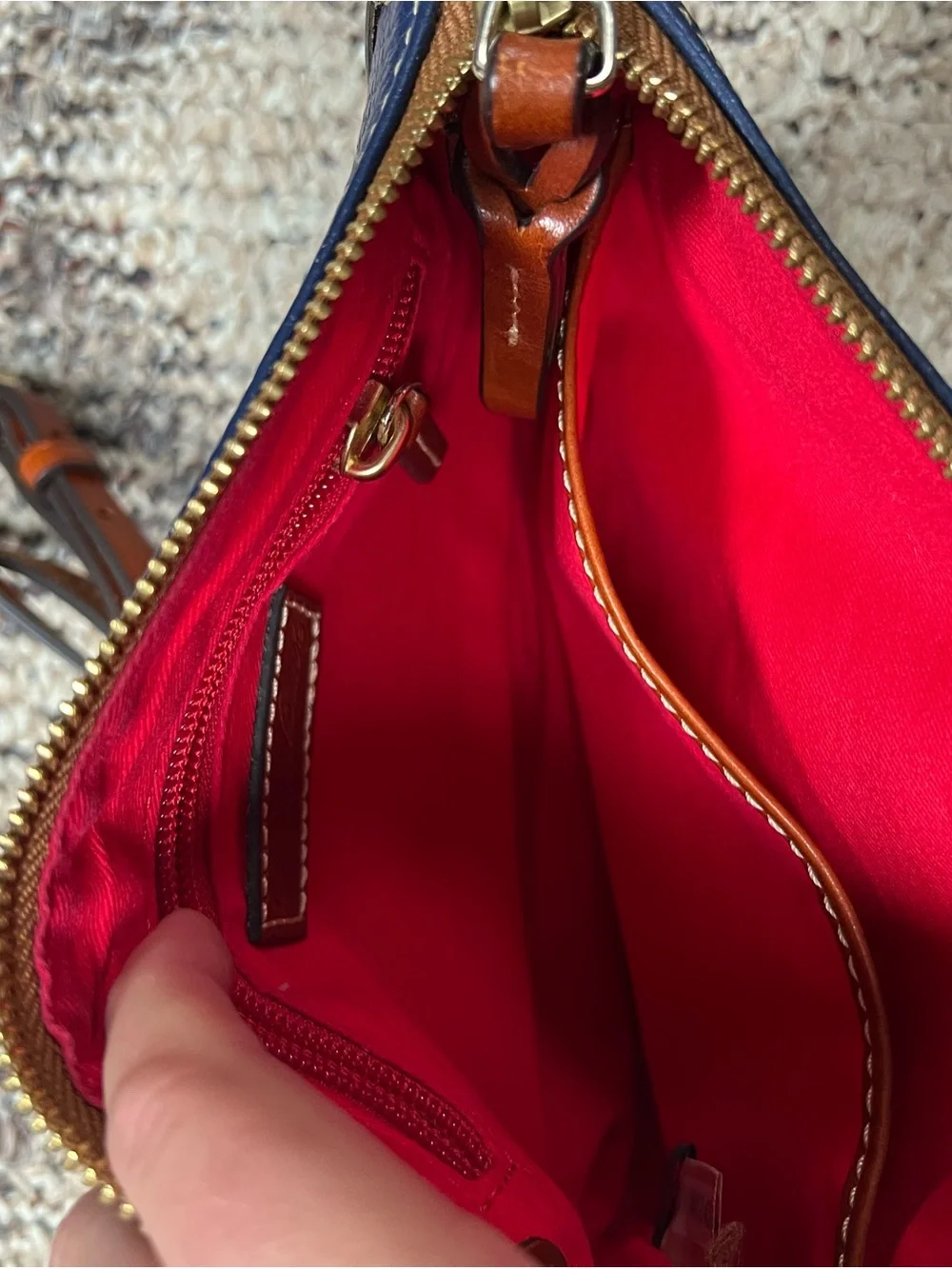Dooney & Bourke compact pebbled